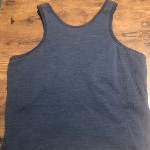 Lululemon high neck tank